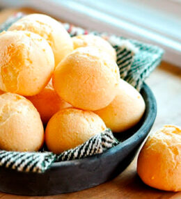 Pão de queijo o Pan de Queso