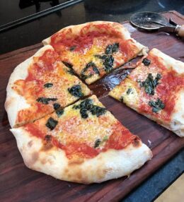 Pizza Napolitana a la Piedra