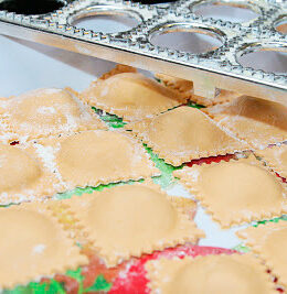 Raviolis Caseros rellenos de Ricotta y Salami