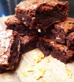 Brownie Fudgy con sabor a Naranja