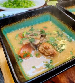 Sopa Thai Pollo y Leche de Coco (Tom Kha Gai)